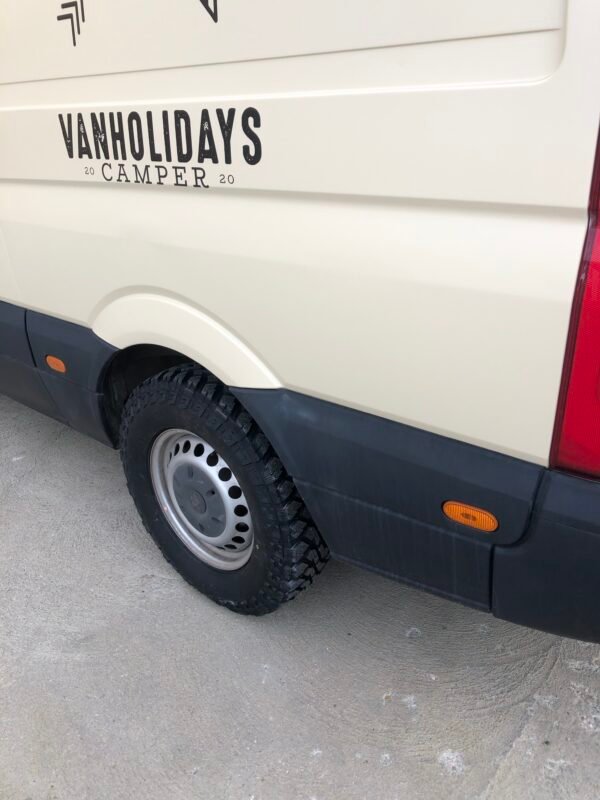 Neumáticos maxxis mud terrain Venta y montaje de neumáticos maxxis mud terrain extremo 4×4 montadas en vw crafter camper camperixada gracias a VANHOLIDAYS por dejarnos poner un poquito de nuestro trabajo en sus proyectos
